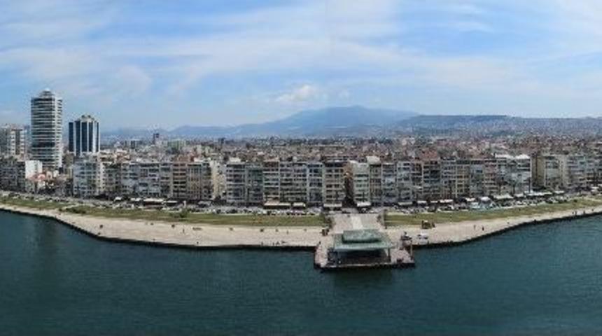 Fitch&rsquo;den İzmir&rsquo;e G&uuml;zel Haber