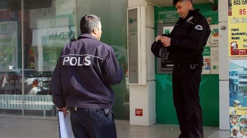 Bankanın &Ccedil;alan Alarmı Polisi Harekete Ge&ccedil;irdi