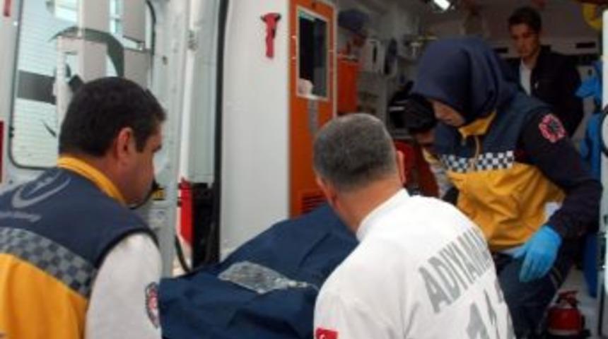 Otomobil Yayaya &Ccedil;arptı; 1 Yaralı