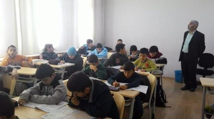 Kanlıca Bilgi Evi&rsquo;nde Deneme Sınavı Yapıldı