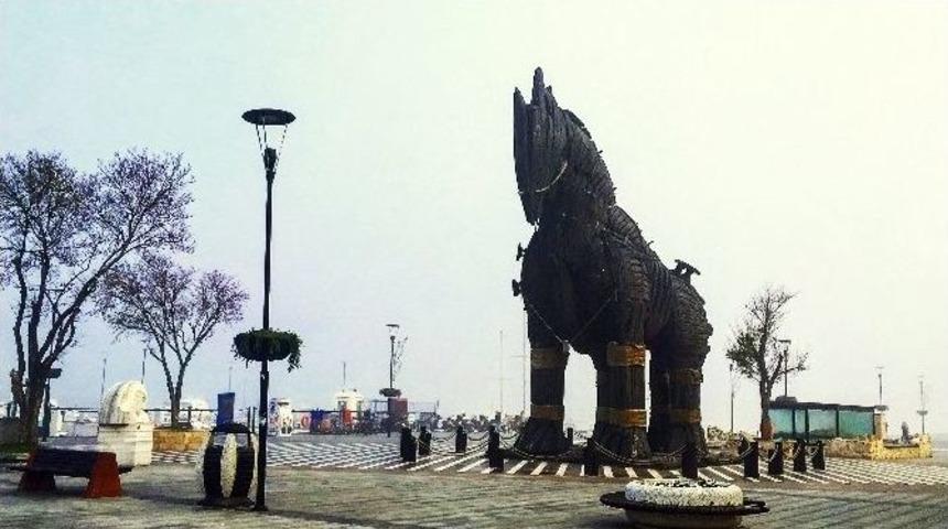 &Ccedil;anakkale Boğazında Sis