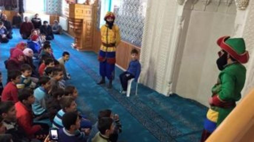 Erzurum&rsquo;daki Camiler &Ccedil;ocuklarla Şenleniyor