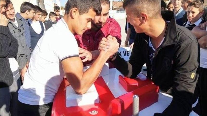 Sorgun&rsquo;da Bilek G&uuml;reşi Se&ccedil;meleri Yapıldı