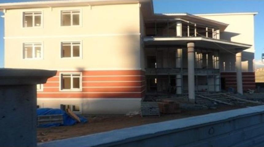 M&uuml;d&uuml;r Altuner, İnşaat Halindeki Hizmet Binasını Denetledi