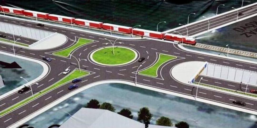 B&uuml;y&uuml;kşehir Astim K&ouml;pr&uuml;l&uuml; Kavşakta İlk Kazamayı Vurdu