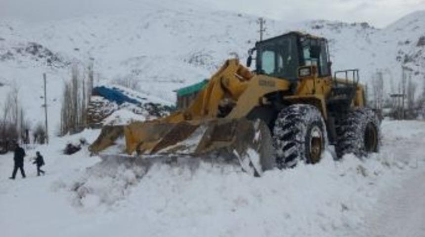 Hakkari&rsquo;de Karla M&uuml;cadele &Ccedil;alışması