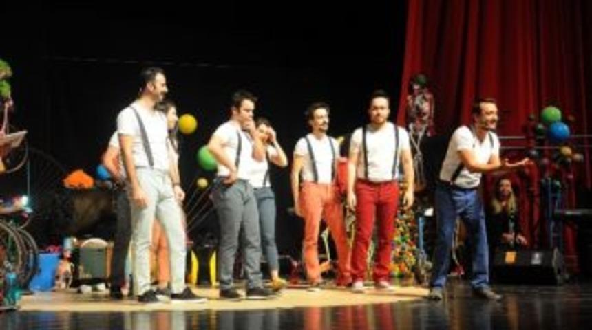 &ldquo;buyur Burdan Bak&rdquo; Bursalıları G&uuml;ld&uuml;rd&uuml;