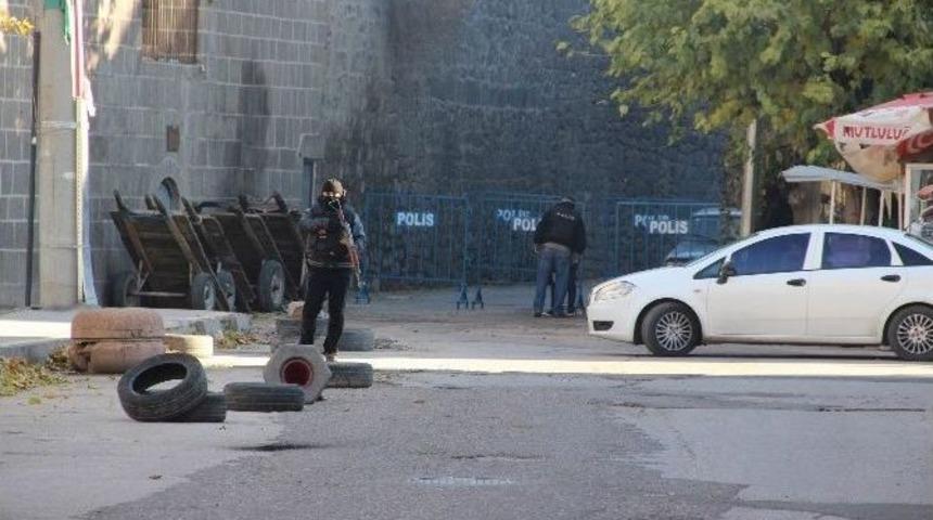 Sur&rsquo;da Vatandaşlar Ekmeksiz Bırakılmıyor