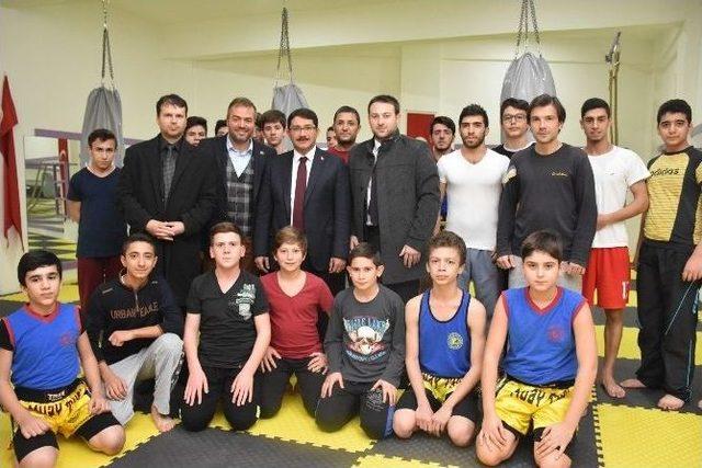 Şehzadeler’de Başarılı Sporcular Yetişiyor