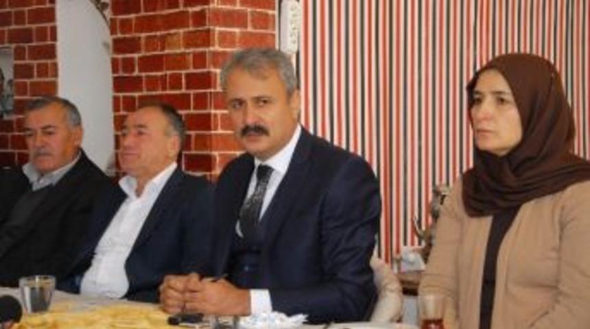 Kırıkkale&rsquo;de T&uuml;rkmenleri İ&ccedil;in Yardım Kampanyası