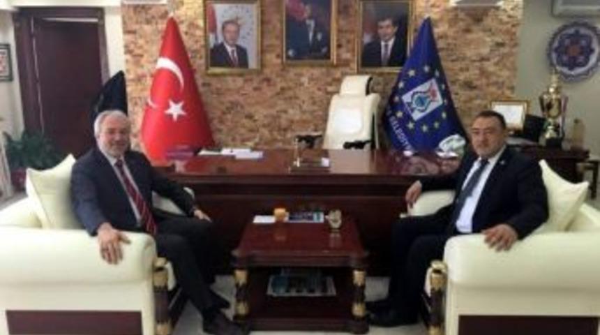 Milletvekili Ş&uuml;kr&uuml; Nazlı, Başkan Sara&ccedil;oğlu&rsquo;nu Ziyaret Etti