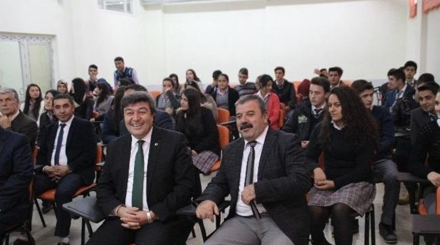 Pınarbaşı Belediyesi Eğitime Desteğini S&uuml;rd&uuml;r&uuml;yor