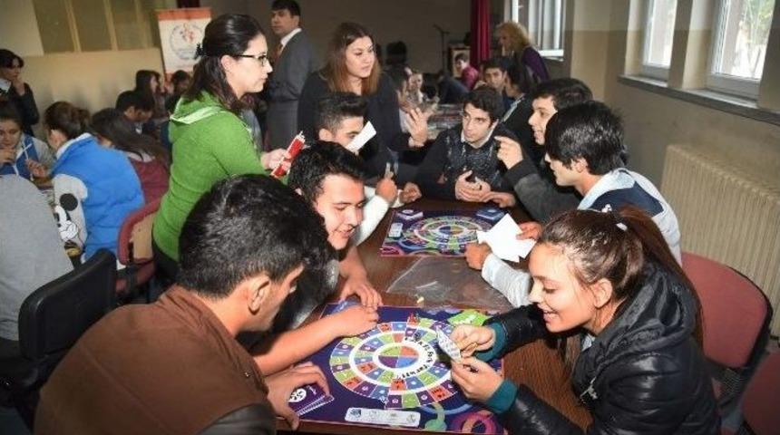 &Ouml;ğrenciler Fark Yaratmaya Başladı