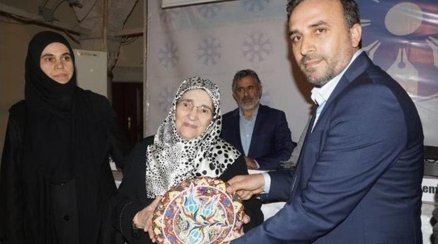 Tanıyanlar Şule Y&uuml;ksel Şenler&rsquo;i Anlattı