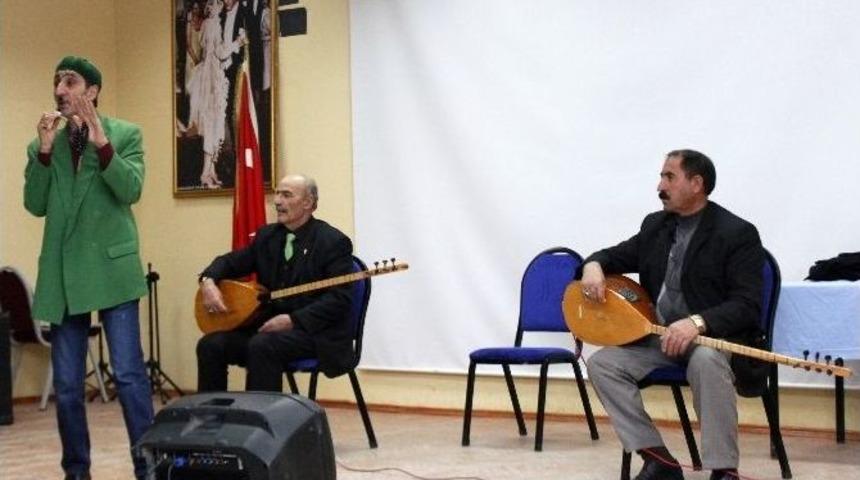 Teyo Emmi &Acirc;şıklarla İl&ccedil;elerde