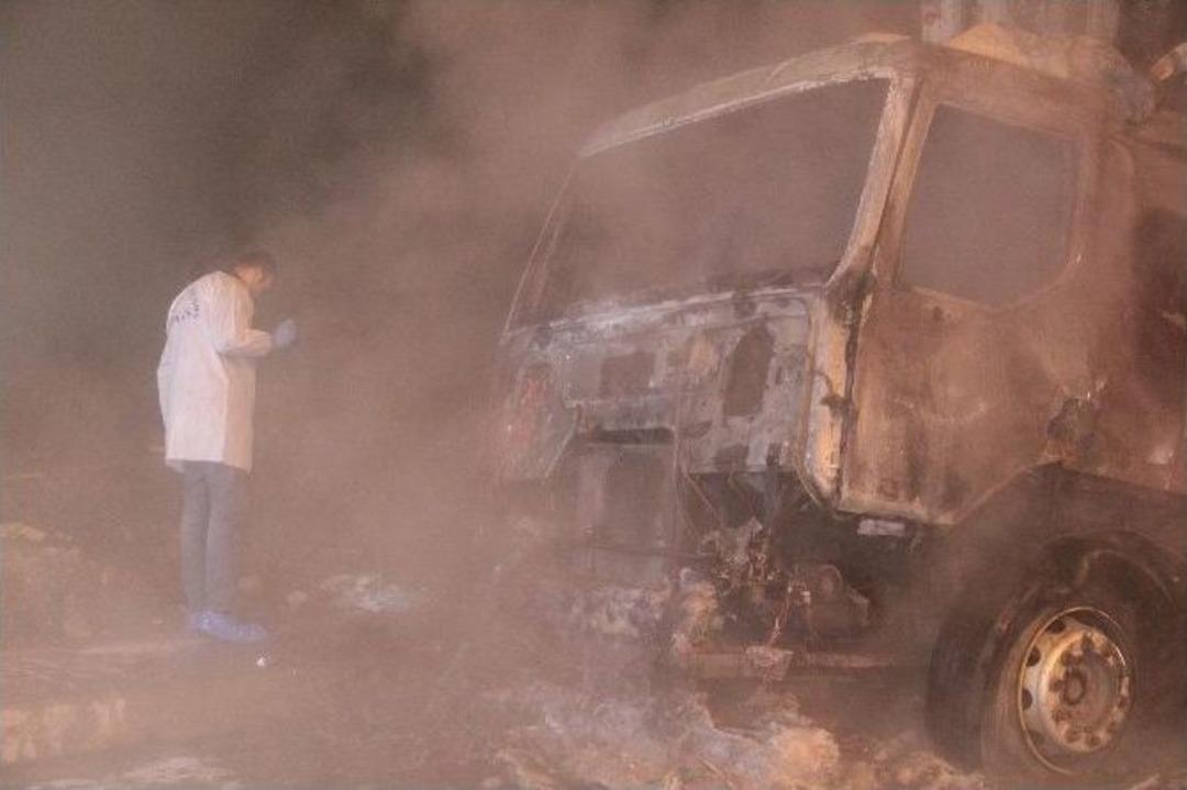 Ey&uuml;p&rsquo;te Bir Tır Kundaklandı