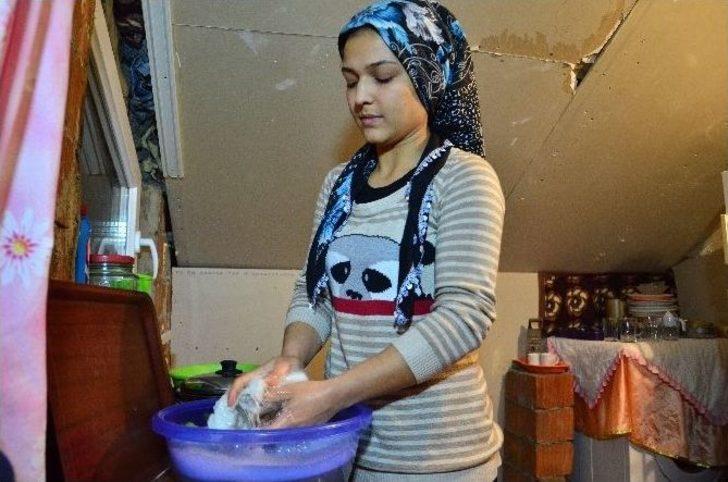 (özel Haber) Her Gün Defterine Aynı Cümleyi Yazıyor G2