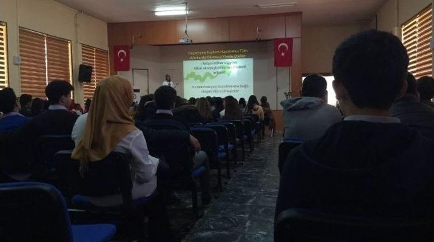 &Ouml;ğrencilere, Anksiyete Ve Depresyon Konulu Konferans