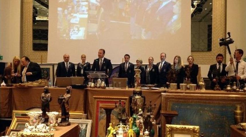 &Ccedil;ocuk Gelinler İ&ccedil;in M&uuml;zayede