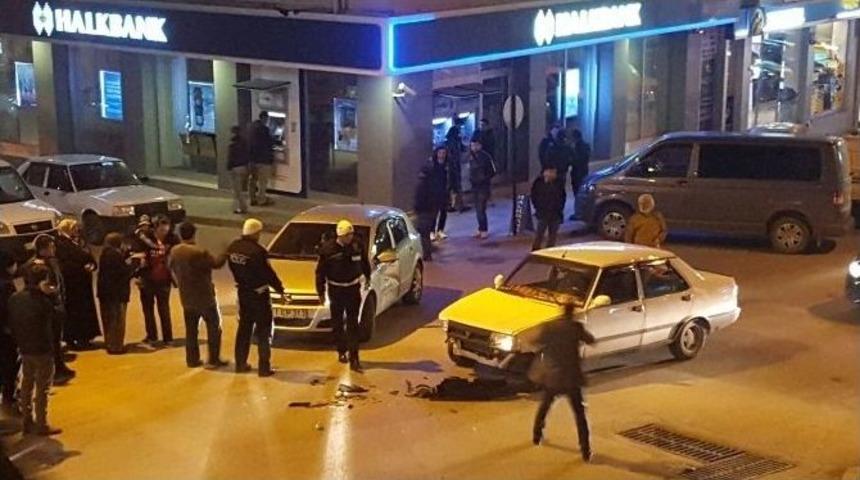 Bilecik&rsquo;te Trafik Kazasında Şans Eseri Yaralanan Olmadı