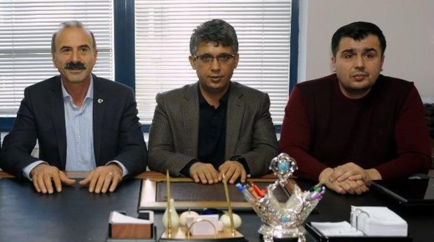 Milletvekilleri Maaşlarını Muratbey Uşak Sportif&rsquo;e Bağışladı