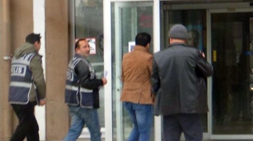 &Ccedil;orlu&rsquo;da Paralel Yapı Operasyonu: 23 G&ouml;zaltı