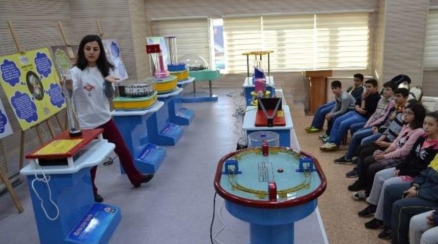 Bilime Eğlenceli Yolculuk