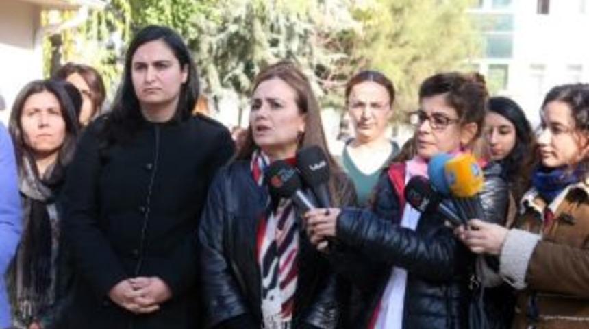 Kadınlardan T&uuml;yler &Uuml;rperten İddia