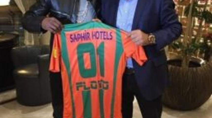 Başkan &Ccedil;avuşoğlu&rsquo;ndan Floyd&rsquo;a Alanyaspor Forması