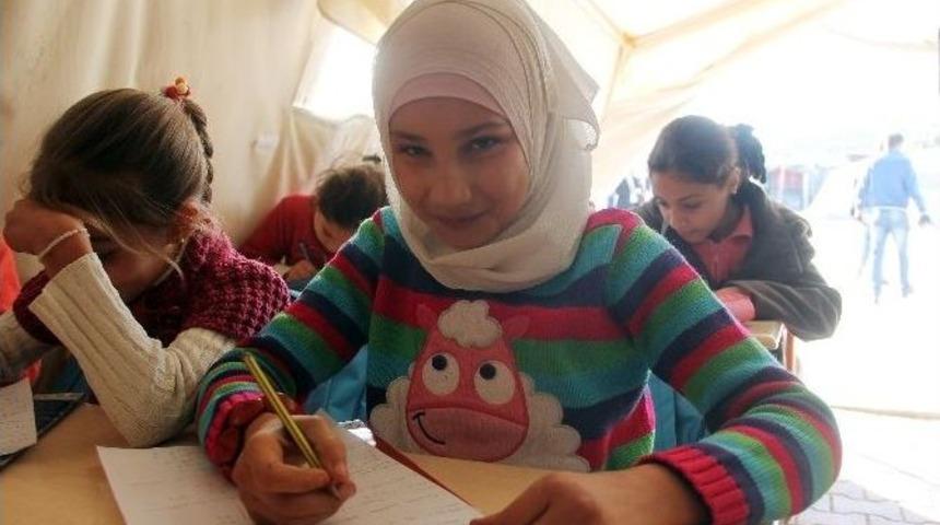 &Ccedil;adır Kentte Yaşayan Suriyelilerden Rusya&rsquo;ya Tepki