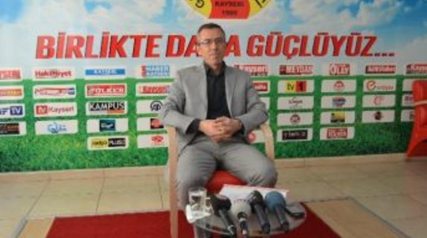 Er&uuml; Hukuk Fak&uuml;ltesi Anayasa Hukuku Anabilim Dalı &Ouml;ğretim &Uuml;yesi Prof. Dr. Cengiz G&uuml;l: