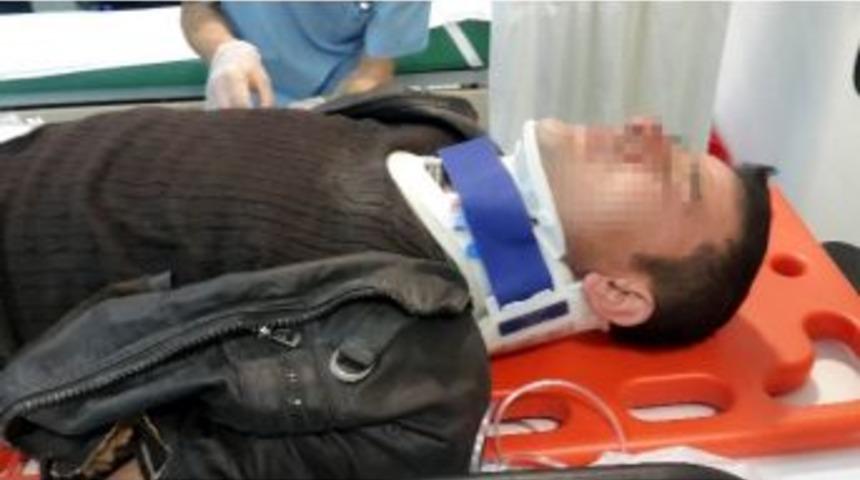 Merdivenden D&uuml;şen Kaportacı Hastanelik Oldu