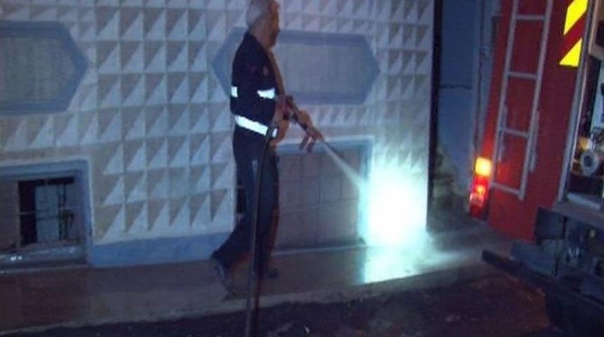 (&ouml;zel Haber) Kiracıdan Parasını Alamadığı İ&ccedil;in Kendi Evini Yakmaya &Ccedil;alıştı