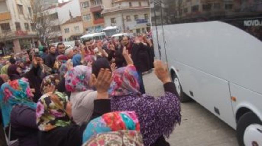 Umreciler Kutsal Topraklara Uğurlandı