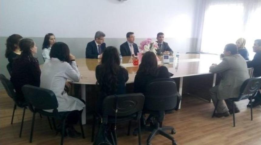 Kaymakam Ke&ccedil;eli Ve Milli Eğitim M&uuml;d&uuml;r&uuml; &Ouml;zdemir&rsquo;den Filyos&rsquo;daki Okullara Ziyaret