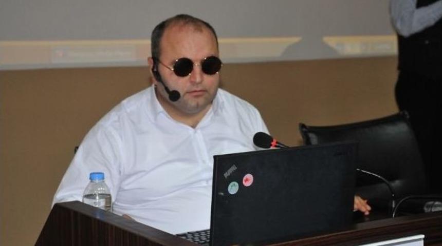 Om&uuml;&rsquo;de "hayata Farklılıklarıyla Bakmak" Konferansı