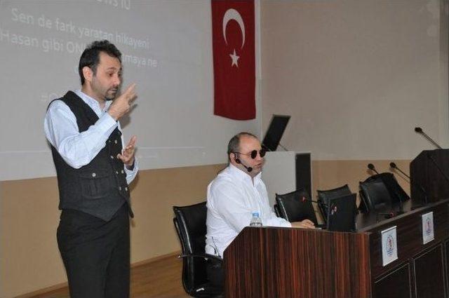 Om&uuml;&rsquo;de "hayata Farklılıklarıyla Bakmak" Konferansı 1