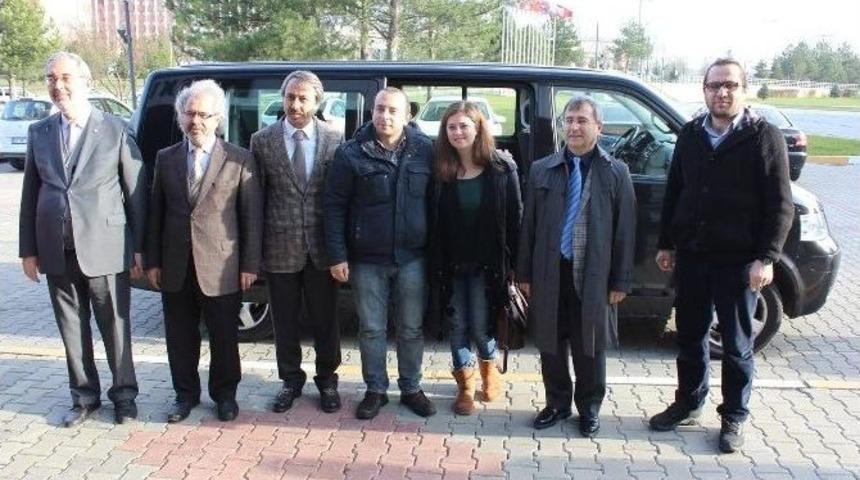 Rusya&rsquo;da G&ouml;zaltına Alınan &Ouml;ğretim G&ouml;revlileri Yurda D&ouml;nd&uuml;