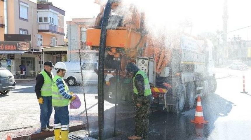 Manavgat Ve Alanya&rsquo;da Taşkın Ve Su Baskınlarını &Ouml;nleme &Ccedil;alışması