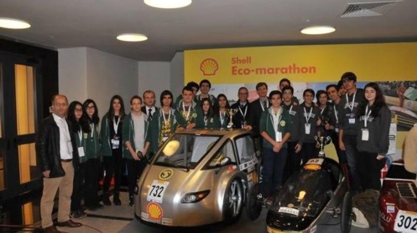 Terakkili Gen&ccedil;lere İnovasyon Haftasında İki &Ouml;d&uuml;l