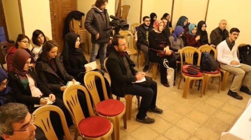 Yazar Ali Ural Ey&uuml;pl&uuml;lerle Bir Araya Geldi