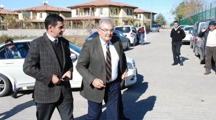 Baykal&rsquo;dan El&ccedil;i&rsquo;nin Ailesine Taziye Ziyareti