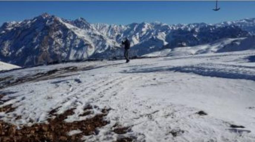 Kayak Merkezinde Kar Sıkıntı