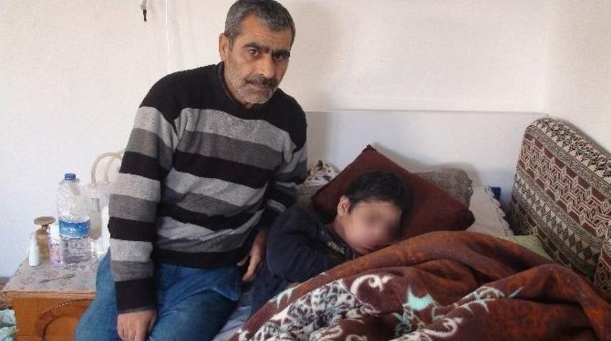 Madde Bağımlısı &Ccedil;ocuk Yatağa Mahkum Oldu