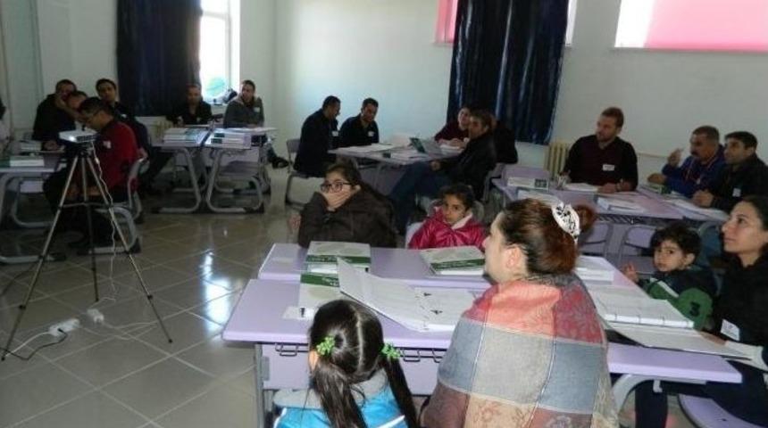 &lsquo;&ouml;ğrenen Lider &Ouml;ğretmenler Semineri&rsquo; Hekimhan&rsquo;da Da Yapıldı