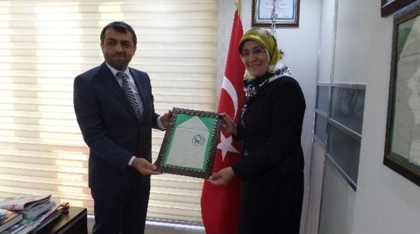 Ak Parti Battalgazi İl&ccedil;e Başkanı Osman G&uuml;der İhsan Akın&rsquo;ı Ziyaret Etti