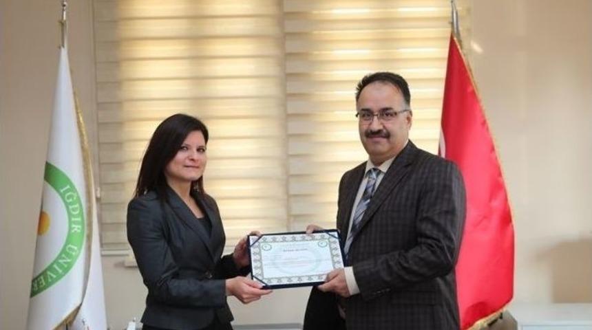 Iğdır &Uuml;niversitesi&rsquo;nin Başarılı Personelleri &Ouml;d&uuml;llendirildi