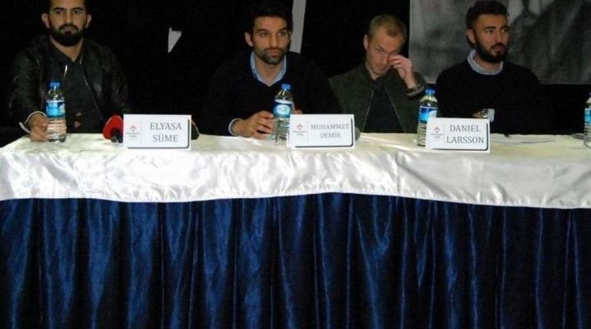 Kolej &Ouml;ğrencileri Gaziantepspor&rsquo;un Yıldızlarını Terletti