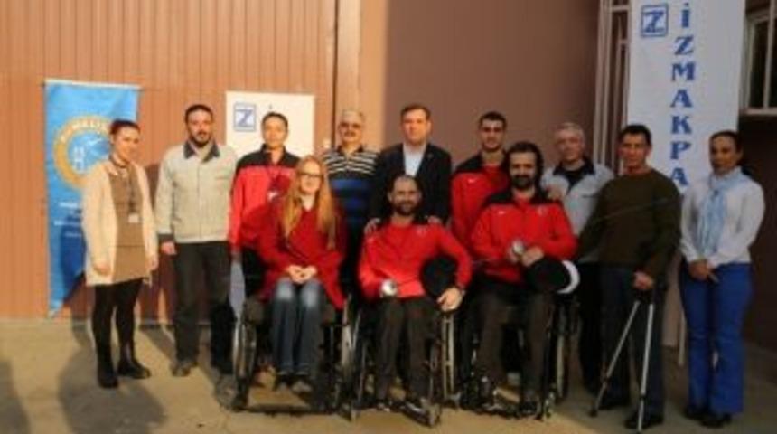 Tekerlekli Sandalye Eskrim Takımı&rsquo;na Destek