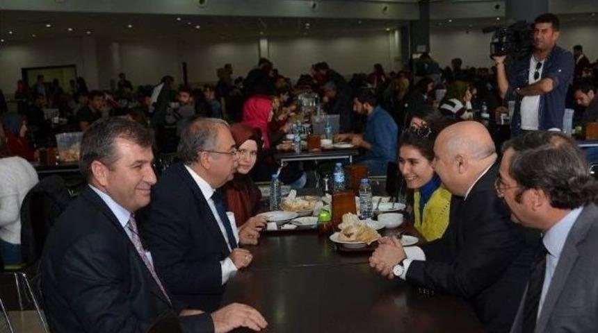 Belediye Başkanı Kutlu&rsquo;dan Adıyaman &Uuml;niversitesi&rsquo;ne Ziyaret